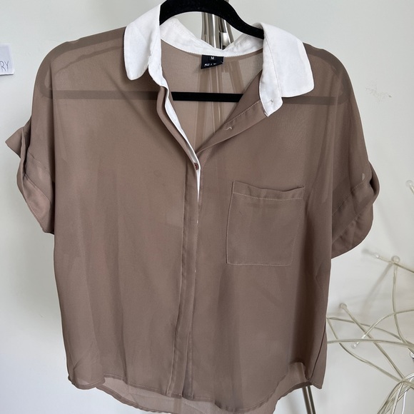 Tan blouse - Picture 2 of 2